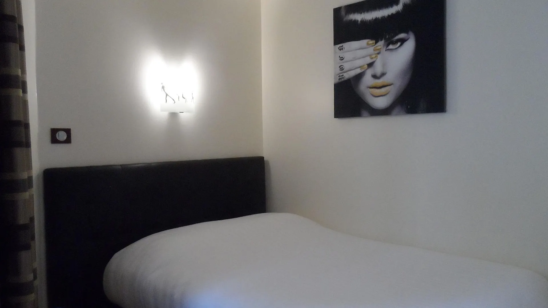 Monceau 2* Paris