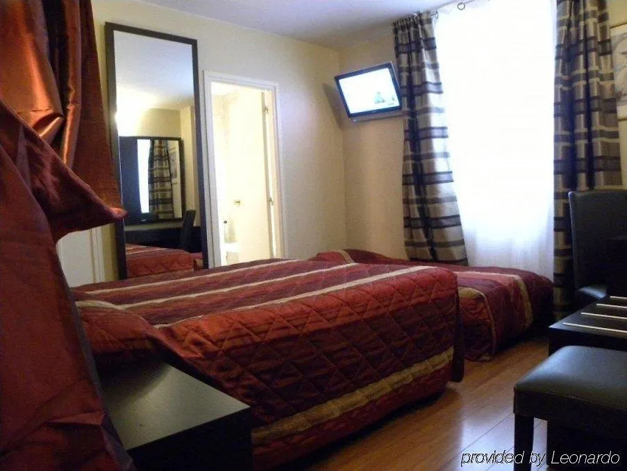 Monceau 2* Paris