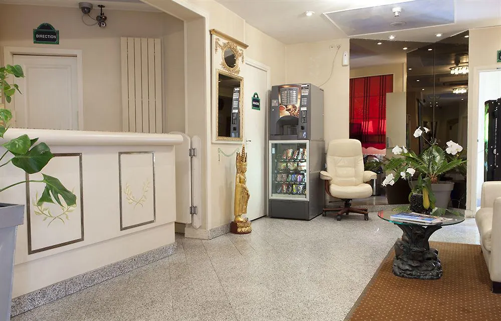 Hotel Monceau 2*