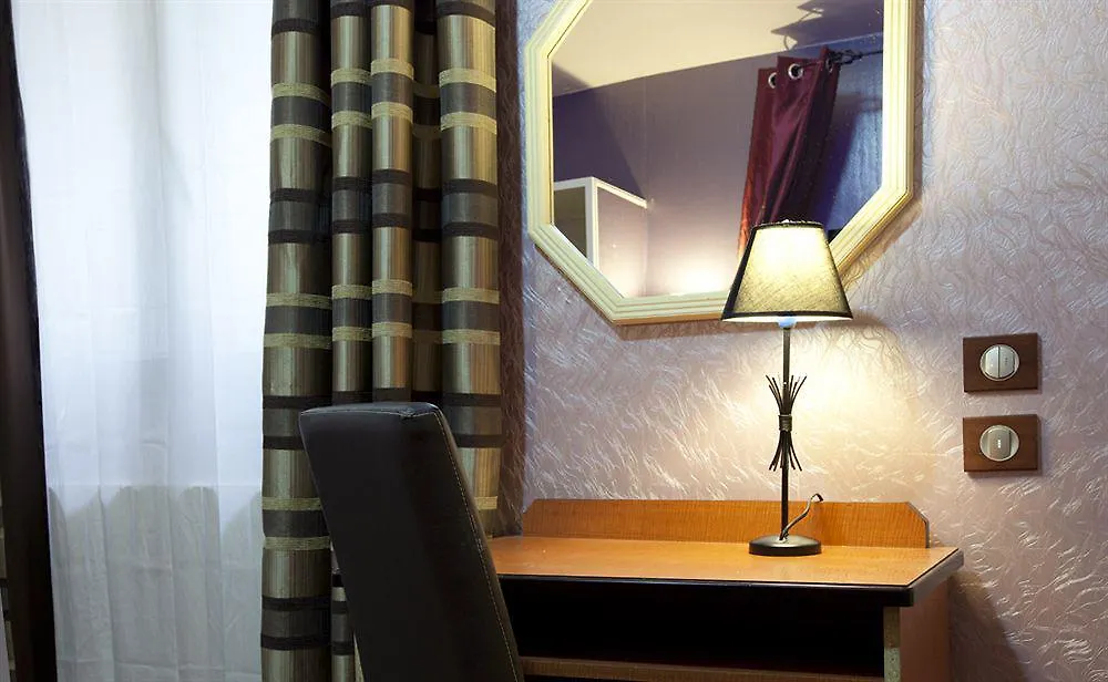 Hotel Monceau 2*
